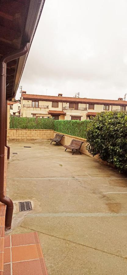 La Granja ** *